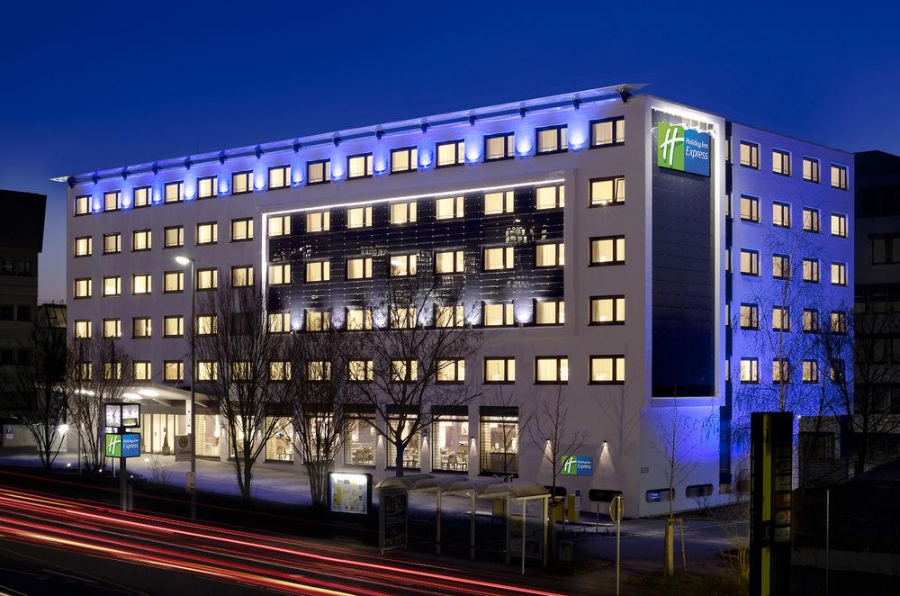 Holiday Inn Express Stuttgart Airport, An Ihg Hotel Leinfelden-Echterdingen Eksteriør bilde