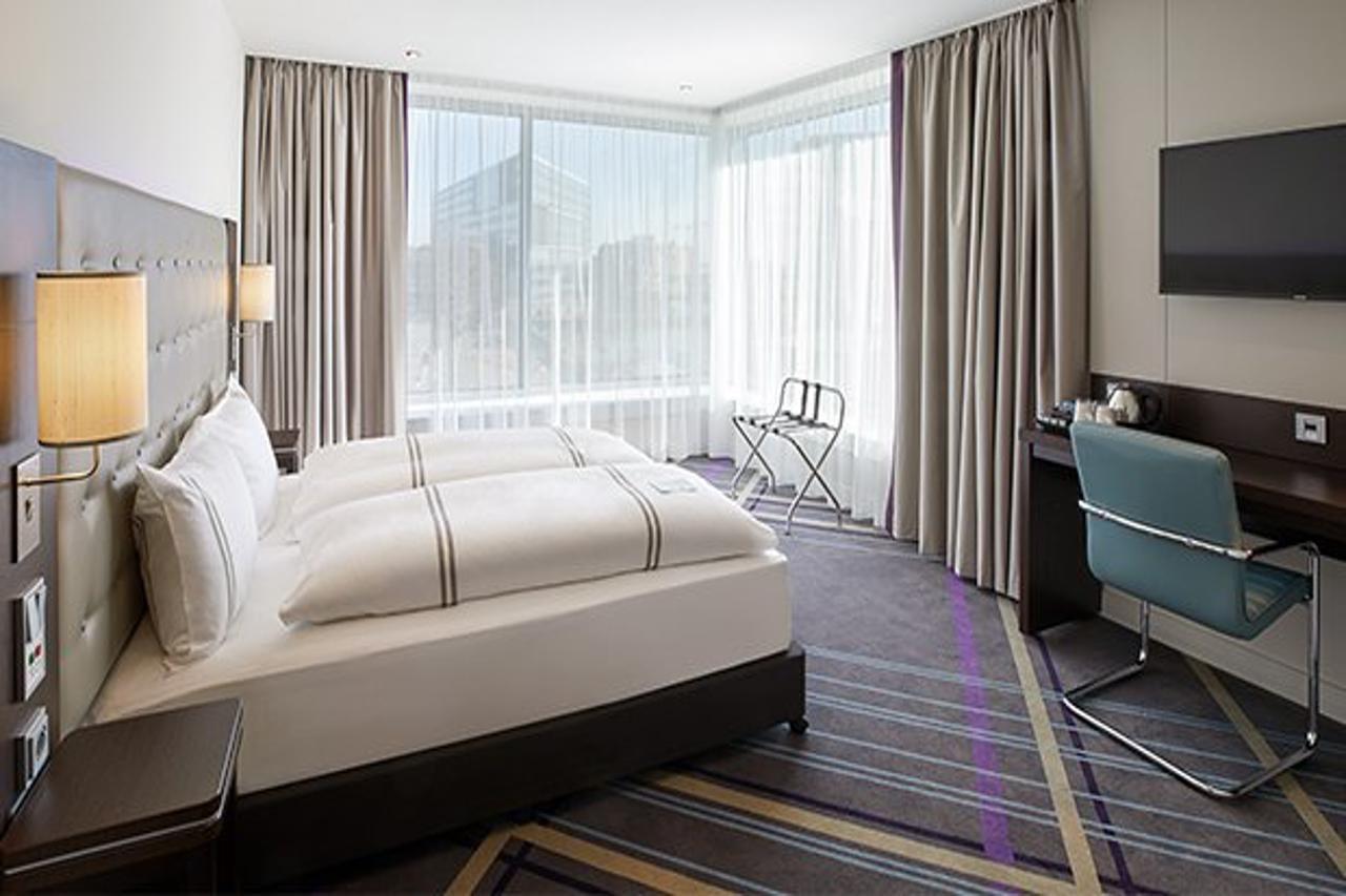 Holiday Inn Express Stuttgart Airport, An Ihg Hotel Leinfelden-Echterdingen Eksteriør bilde