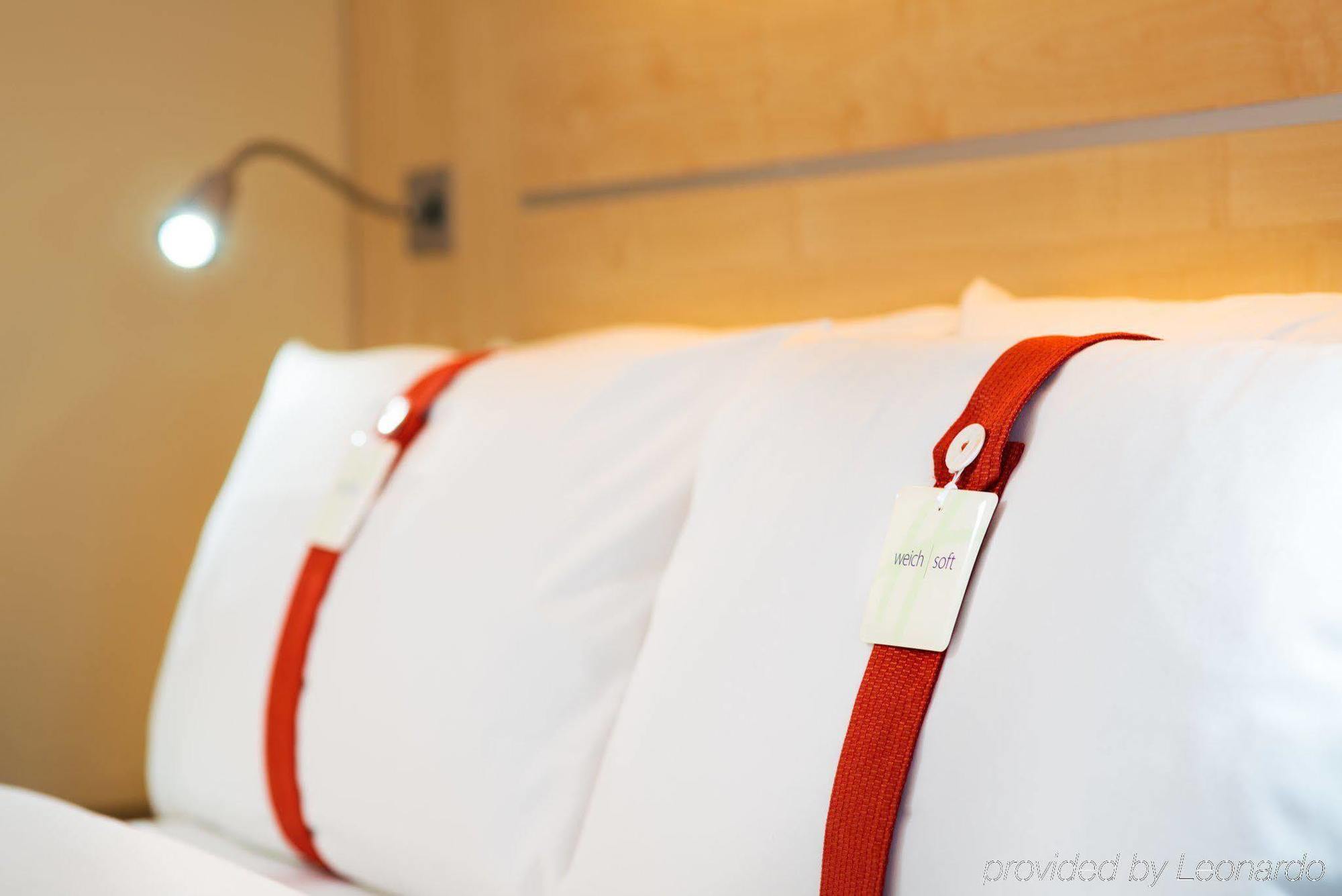 Holiday Inn Express Stuttgart Airport, An Ihg Hotel Leinfelden-Echterdingen Eksteriør bilde