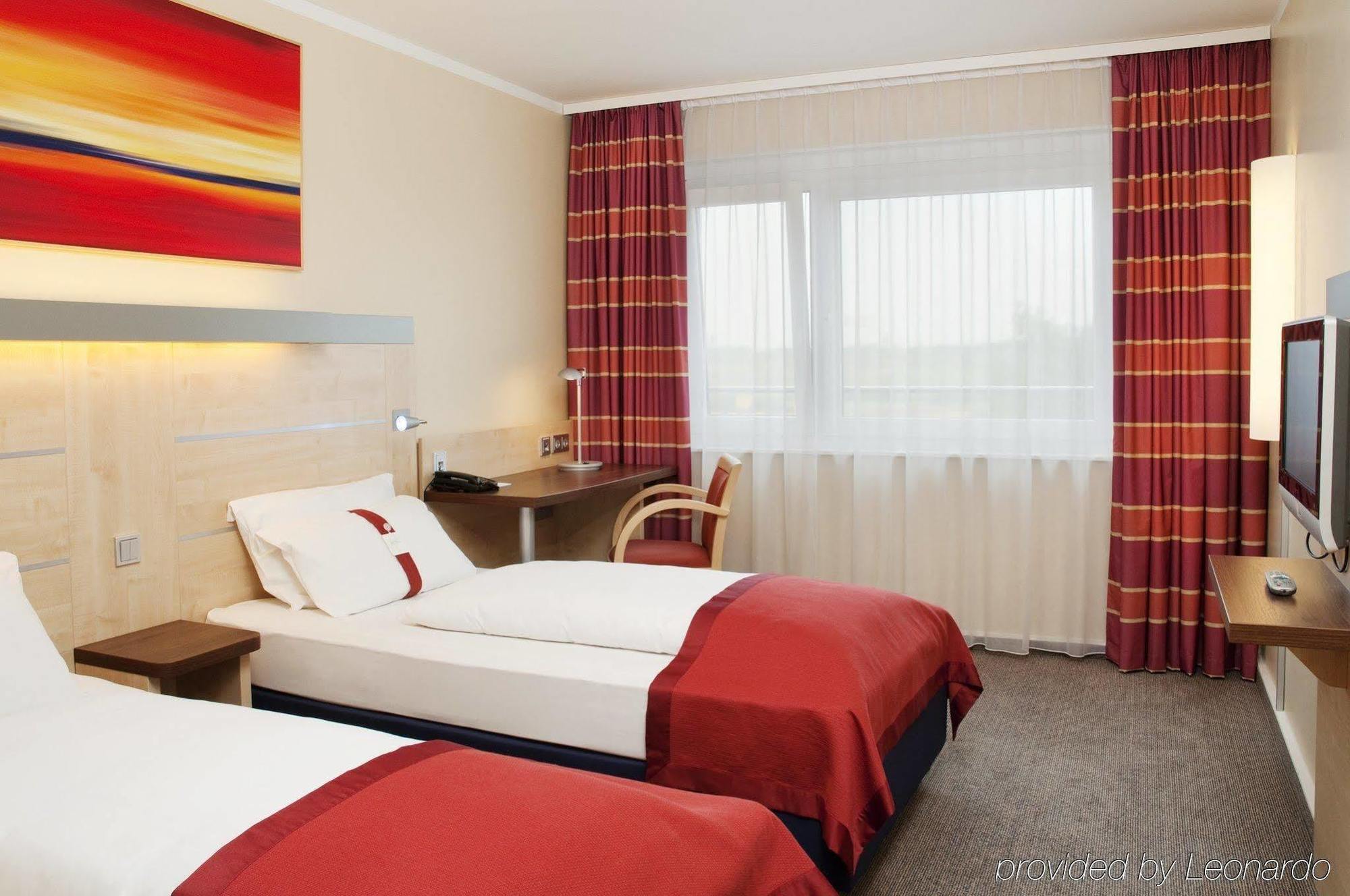 Holiday Inn Express Stuttgart Airport, An Ihg Hotel Leinfelden-Echterdingen Eksteriør bilde